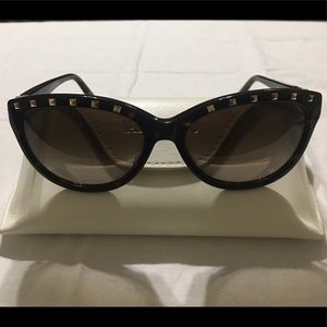 Valentino Sunglass in tortoise